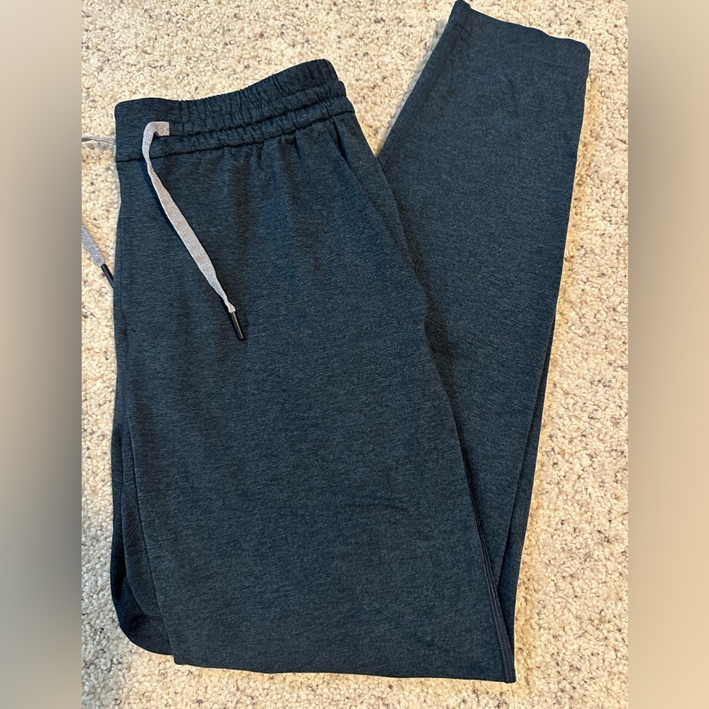Men’s Lululemon Soft Jersey Tapered Pants